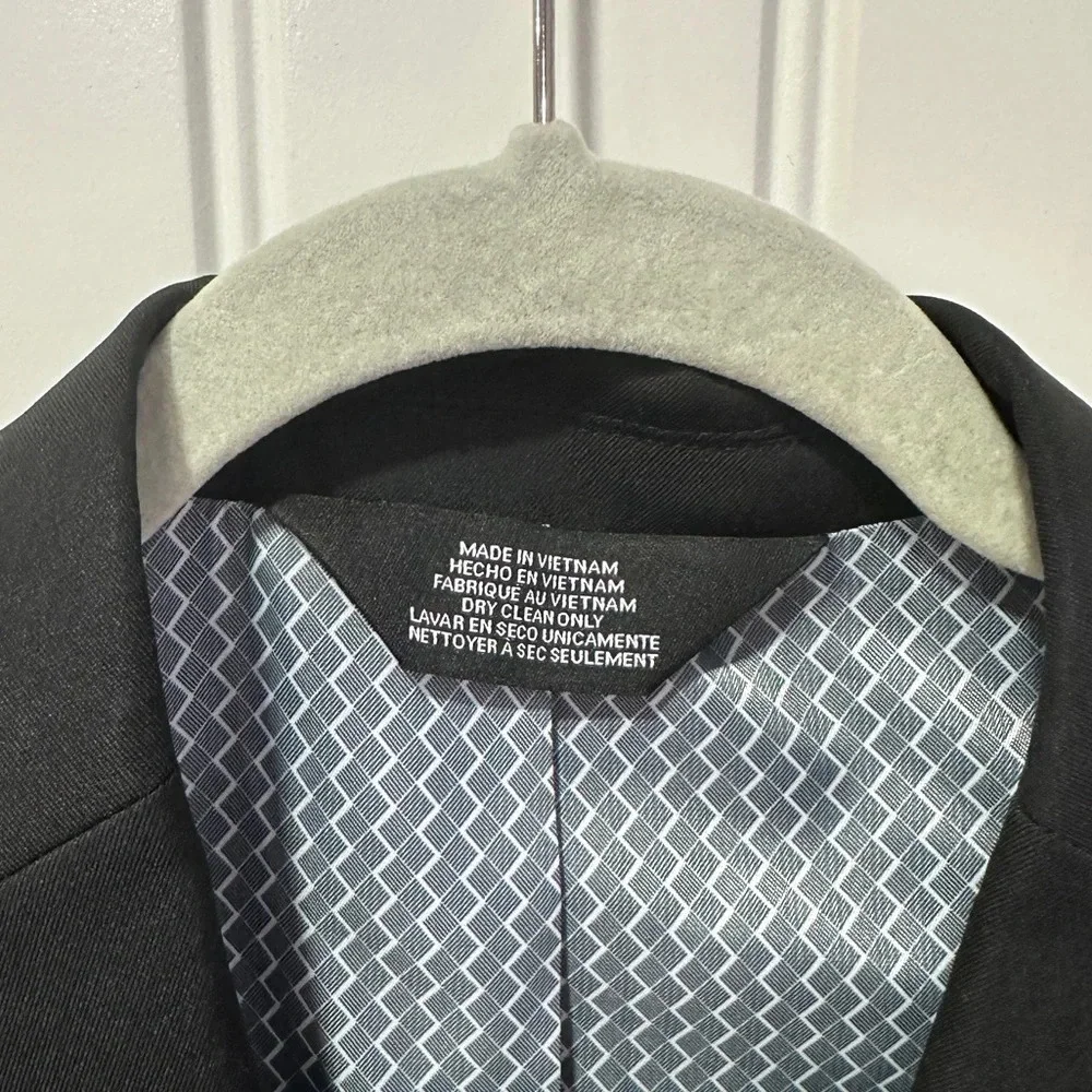 HAGGAR | H26 Flex Series Performance Suit Ultra Slim | Size: 40R - Picture 6 of 9